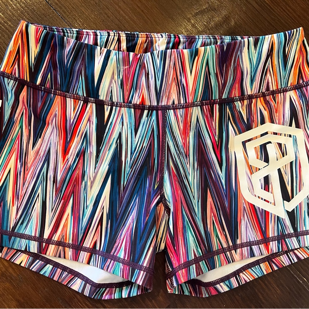 Size M Born Primitive booty shorts